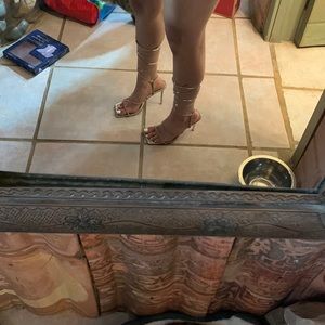 super cuteee blingy heels that wrap up the leg.